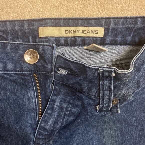 DKNY Jeans size 8 - Picture 2 of 2